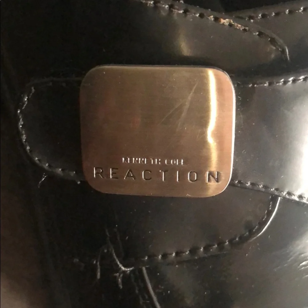 Kenneth Cole REACTION Black Patent shoes
